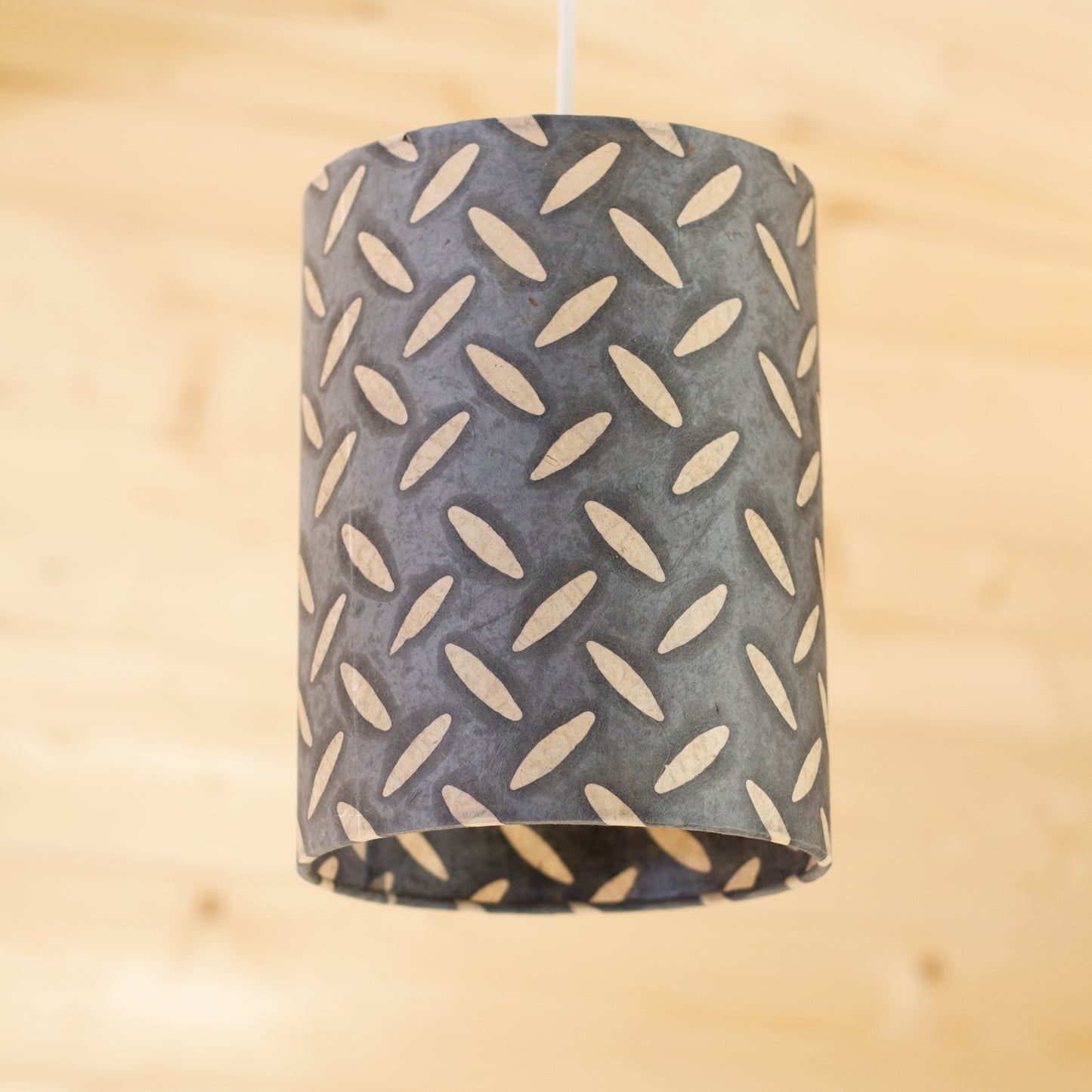 Drum Lamp Shade - P88 ~ Batik Tread Plate Grey, 15cm(diameter)