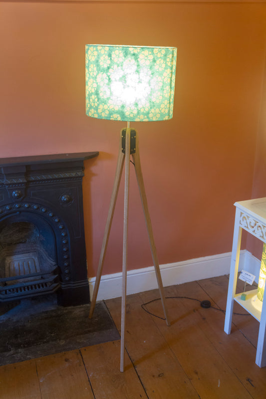 Oak Tripod Floor Lamp - P80 ~ Batik Star Flower Sea Foam