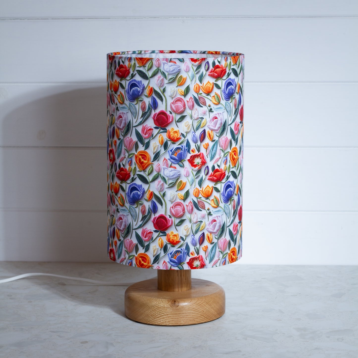 Round Oak Table Lamp with 20cm x 30cm Lamp Shade in F150 ~ Tulip Stems