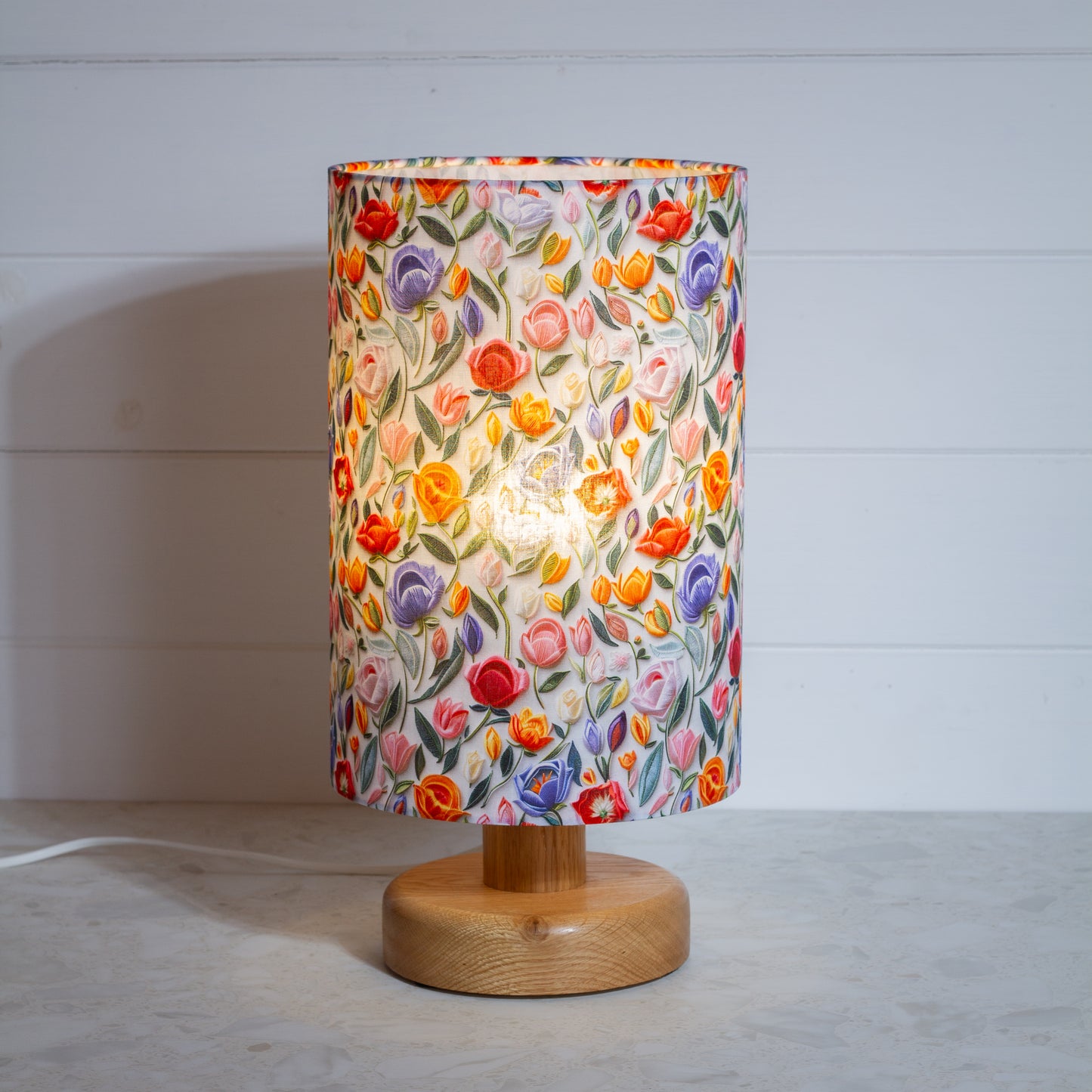 Round Oak Table Lamp with 20cm x 30cm Lamp Shade in F150 ~ Tulip Stems