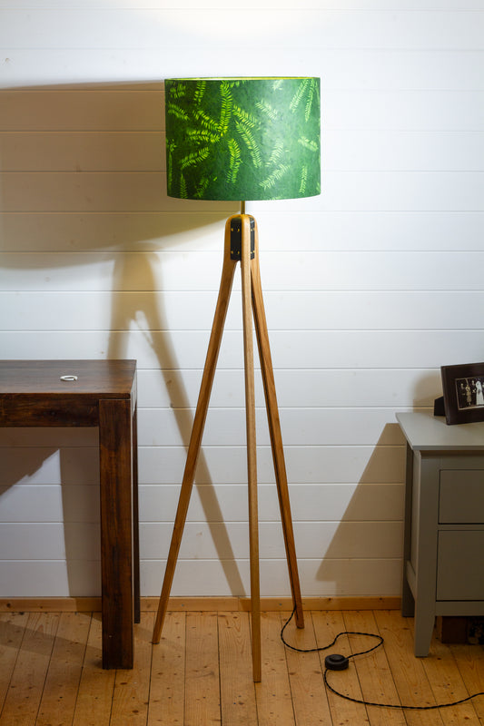 Oak Tripod Floor Lamp - P27 - Resistance Dyed Green Fern