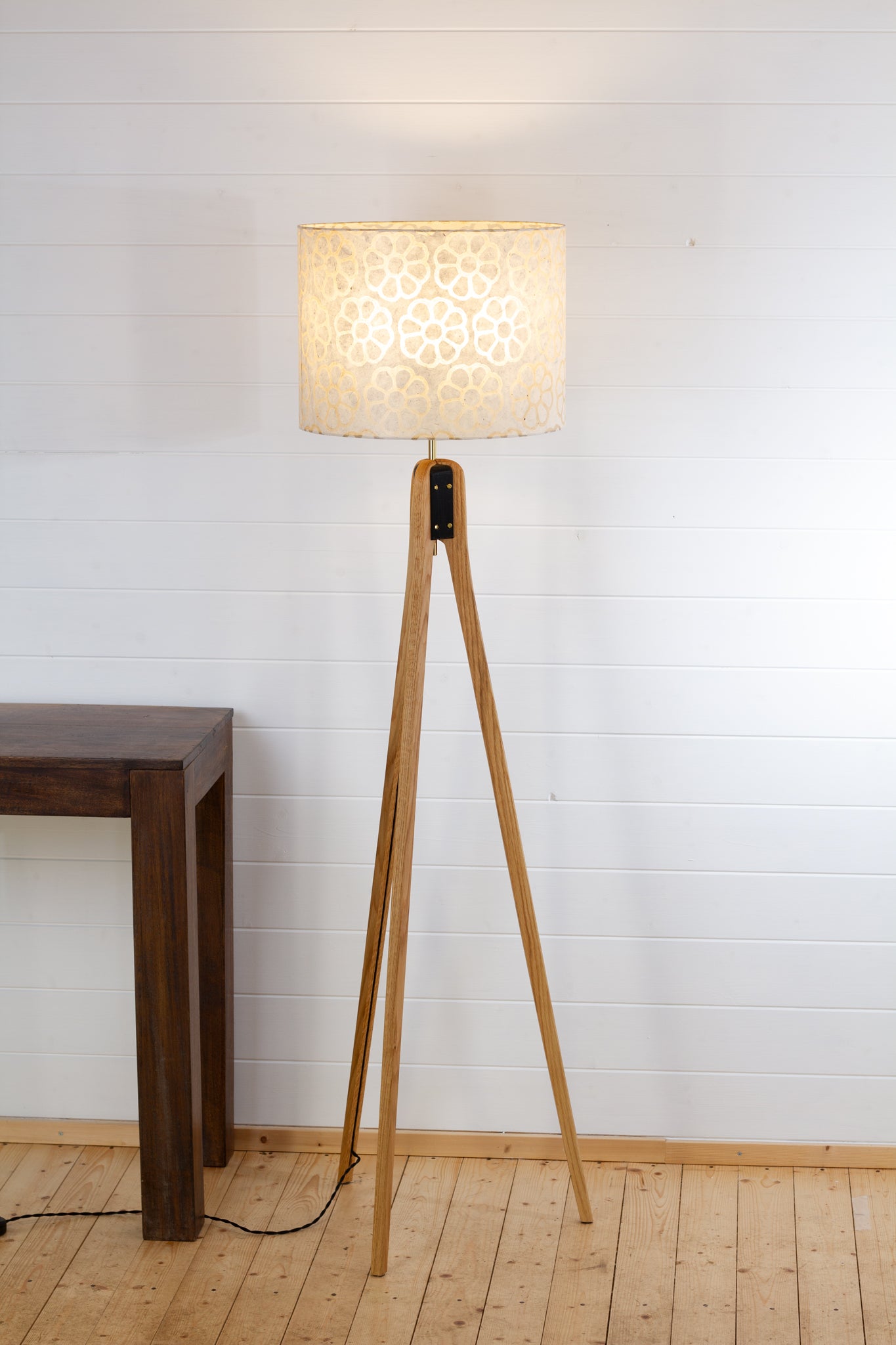 Oak Tripod Floor Lamp - P17 - Batik Big Flower on Natural