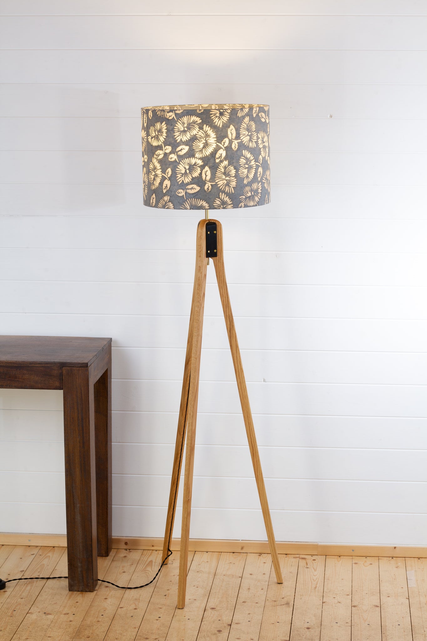Oak Tripod Floor Lamp - B119 ~ Batik Peony Grey