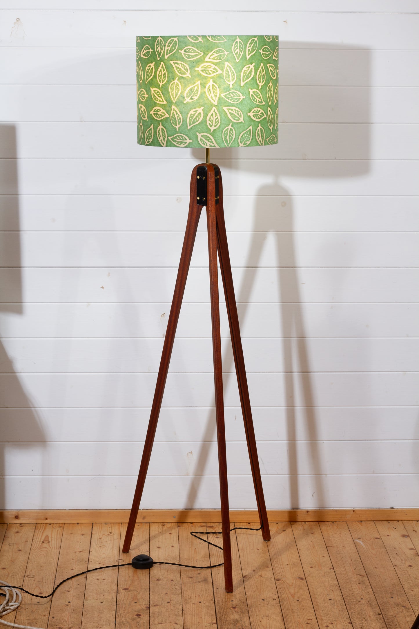 Sapele Tripod Floor Lamp - P29 - Batik Leaf on Green
