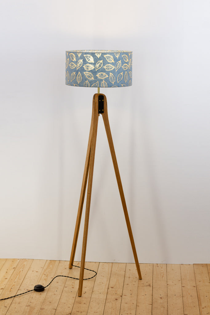Oak Tripod Floor Lamp - P31 - Batik Leaf on Blue