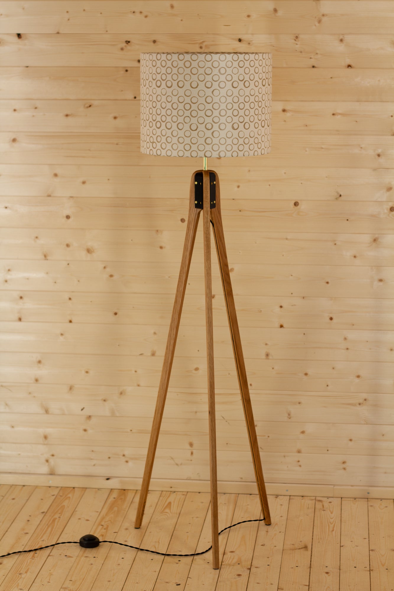 Oak Tripod Floor Lamp - P74 - Batik Natural Circles