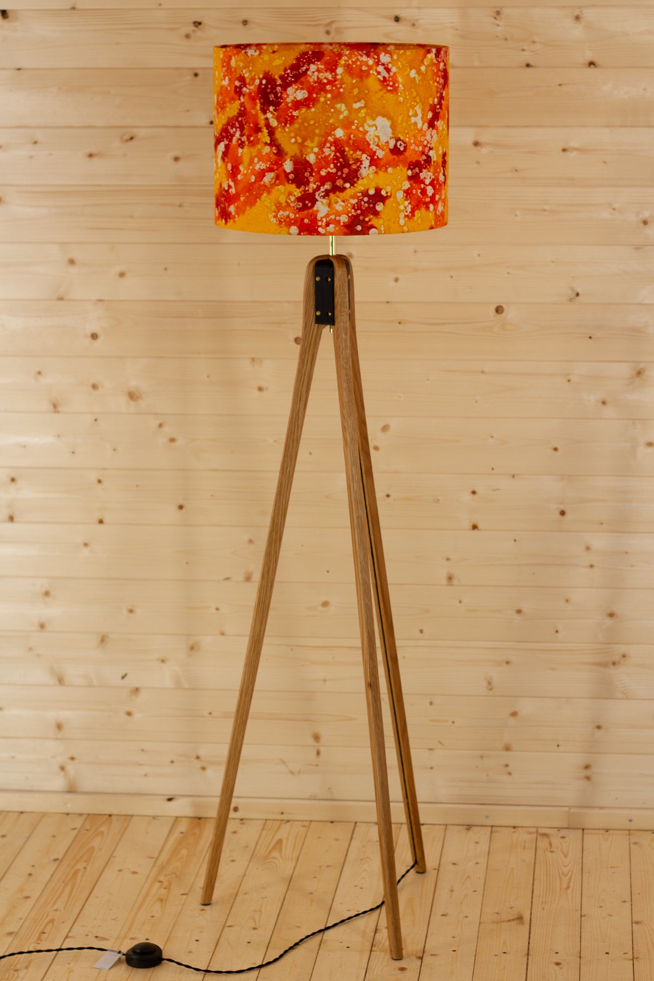 Oak Tripod Floor Lamp - B112 ~ Batik Lava Red/Orange