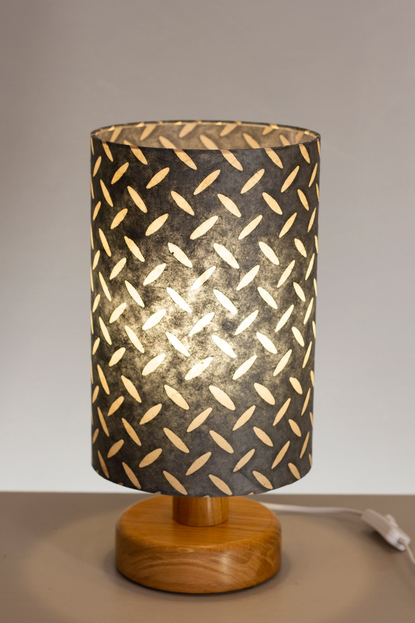 Round Oak Table Lamp with 20cm x 30cm Lamp Shade in P88 ~ Batik Tread Plate Grey